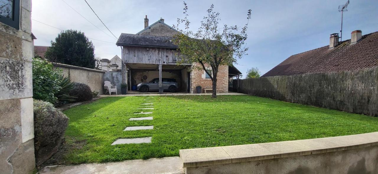 Le Gite Des Jardins Entrains-sur-Nohain Экстерьер фото